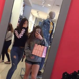 Meet your Posher, Sara